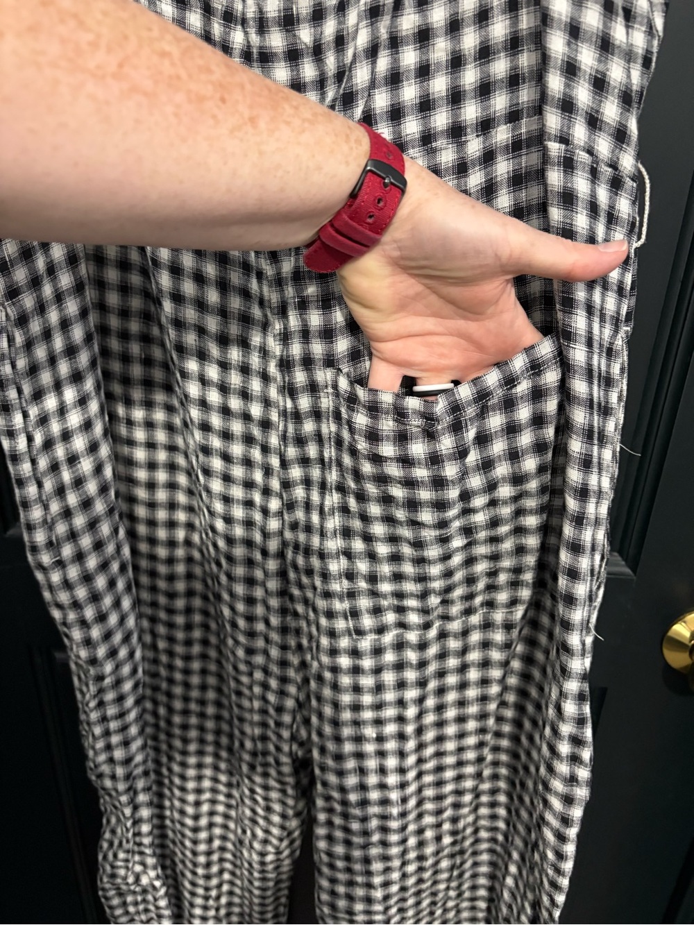 Quince 100% linen B&W Gingham Jumpsuit - Picture 6 of 6